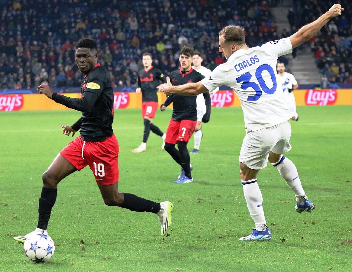 巴斯托尼欧冠决赛与关键表现:伊斯坦布尔之夜与蓝黑军团的欧战征途